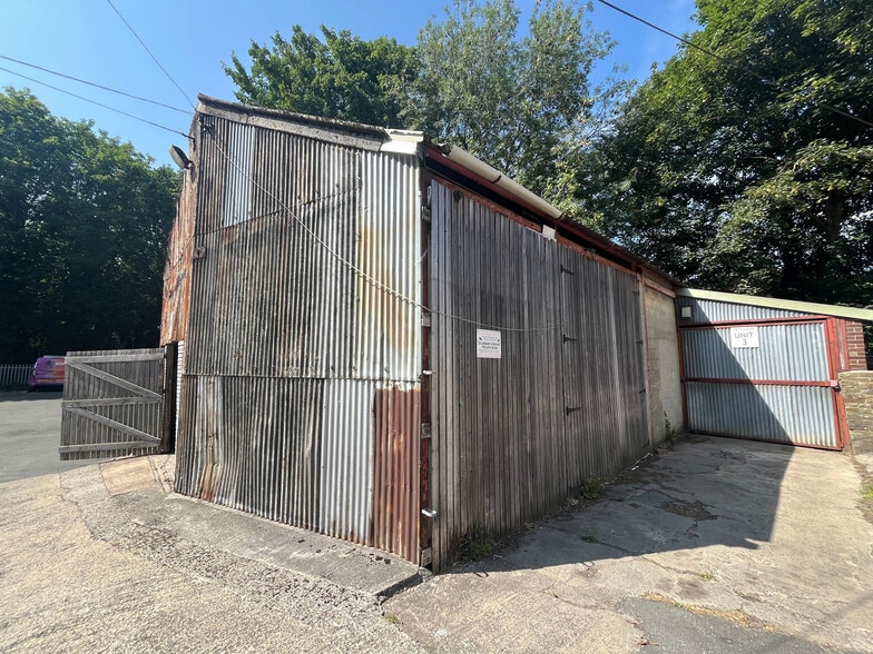 Ravenscliffe Rd, Pudsey to rent - Building Photo - Image 2 of 3