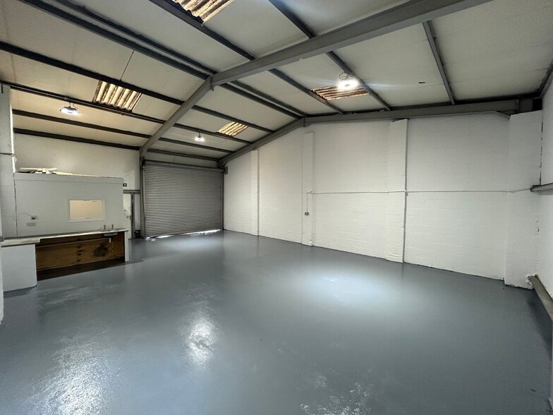 Grace Rd, Sheerness to rent - Building Photo - Image 2 of 7