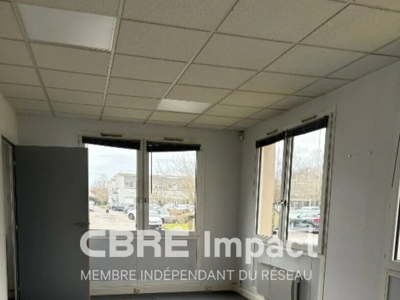 Office in Chenôve to rent - Interior Photo - Image 3 of 8