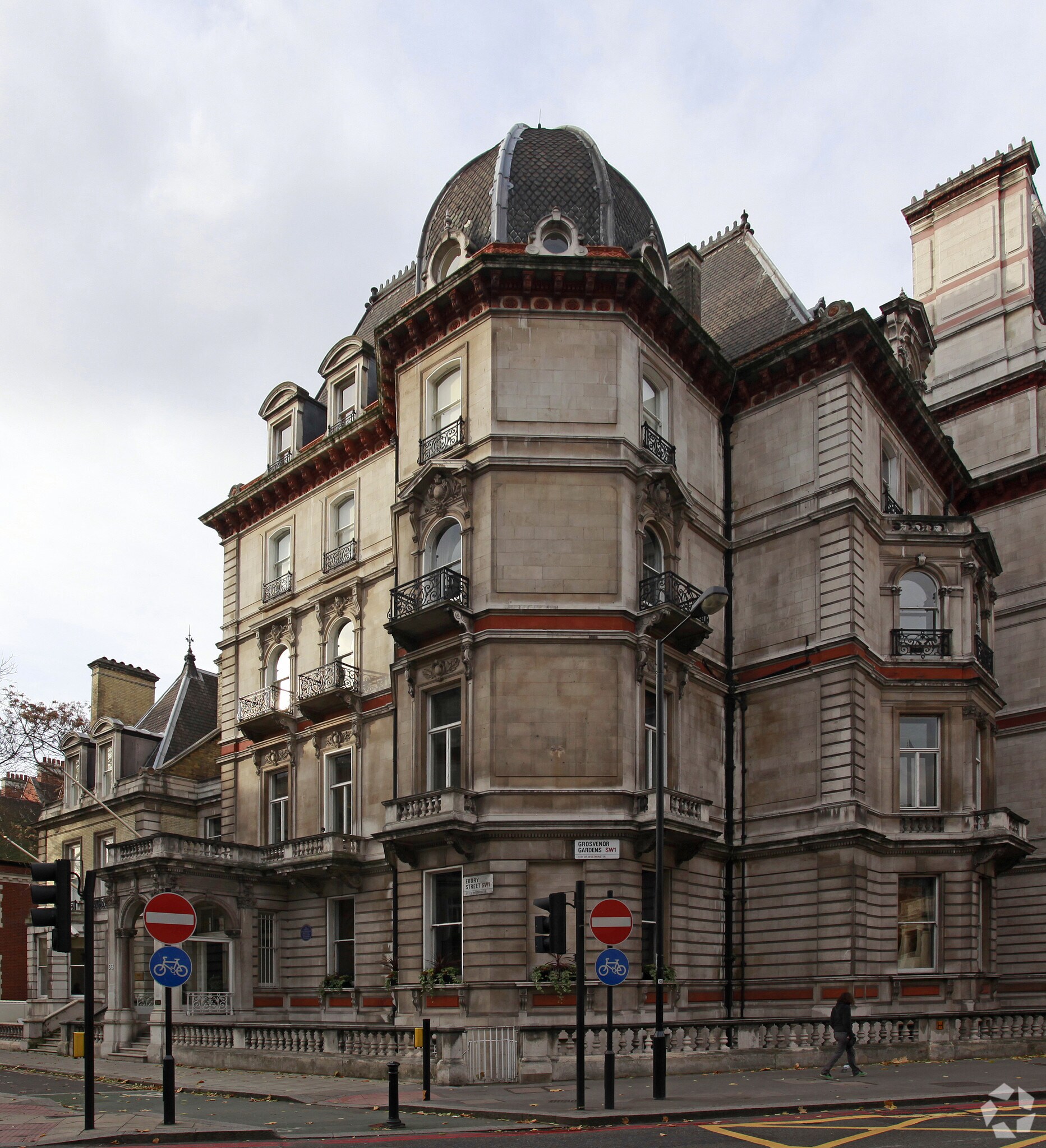 32 Grosvenor Gdns, London for sale Building Photo- Image 1 of 1