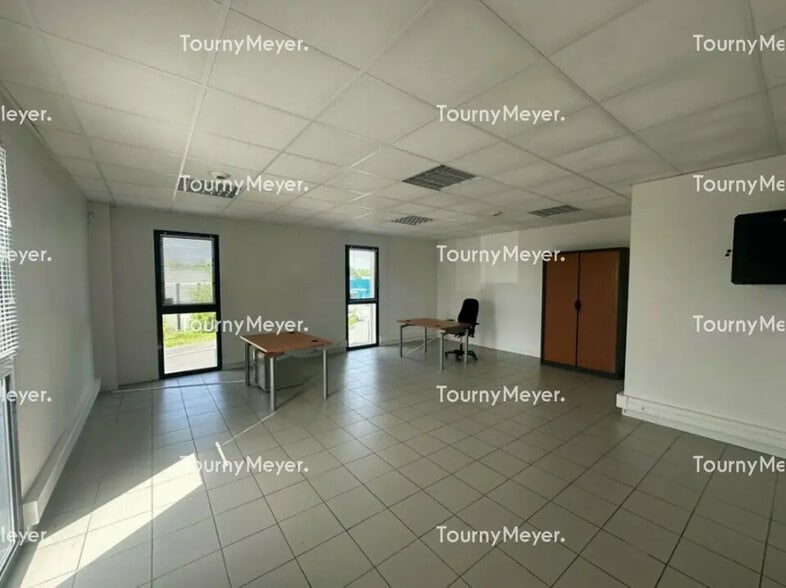 Office in Vertou to rent - Interior Photo - Image 1 of 2