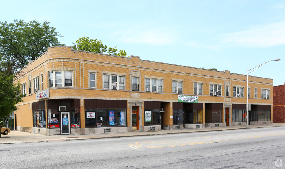 7226-7234 Roosevelt Rd, Forest Park, IL for rent - Primary Photo - Image 1 of 4