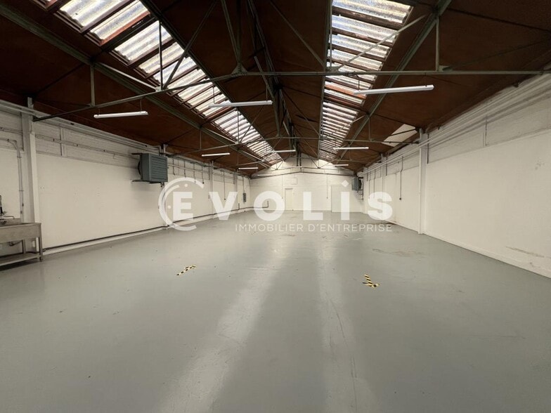Avenue De Choisy, Villeneuve-Saint-Georges to rent - Interior Photo - Image 2 of 20