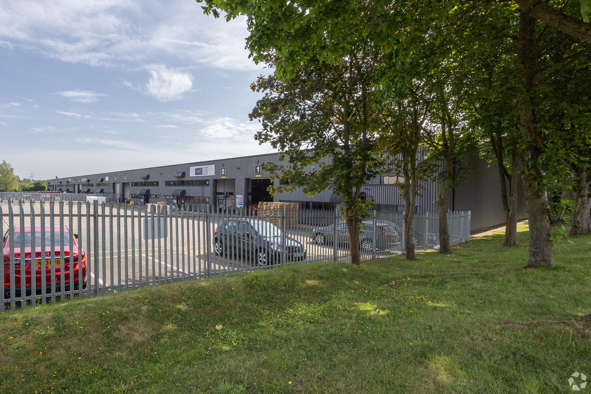 Osyth Clos, Northampton to rent Primary Photo- Image 1 of 16
