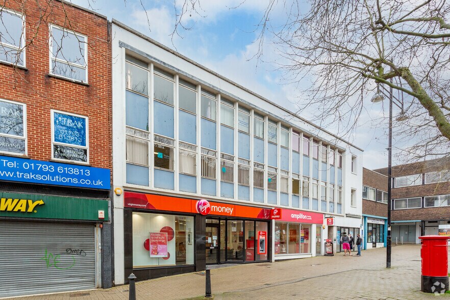 10-15 Regent Circ, Swindon for sale - Primary Photo - Image 1 of 1