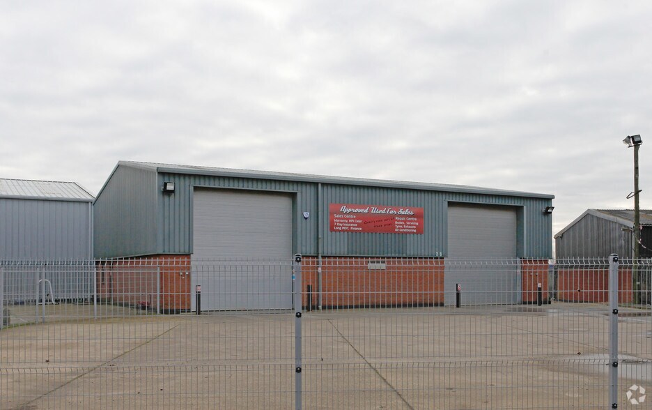 28-30 Aaron Rd, Whittlesey for sale - Primary Photo - Image 1 of 1