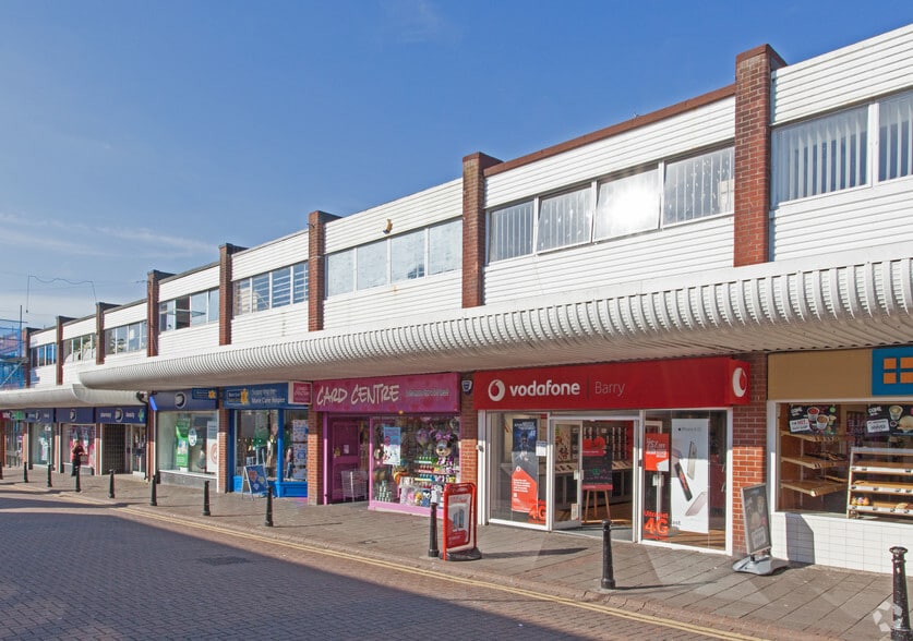 129 Holton Rd, Barry to rent - Building Photo - Image 2 of 6