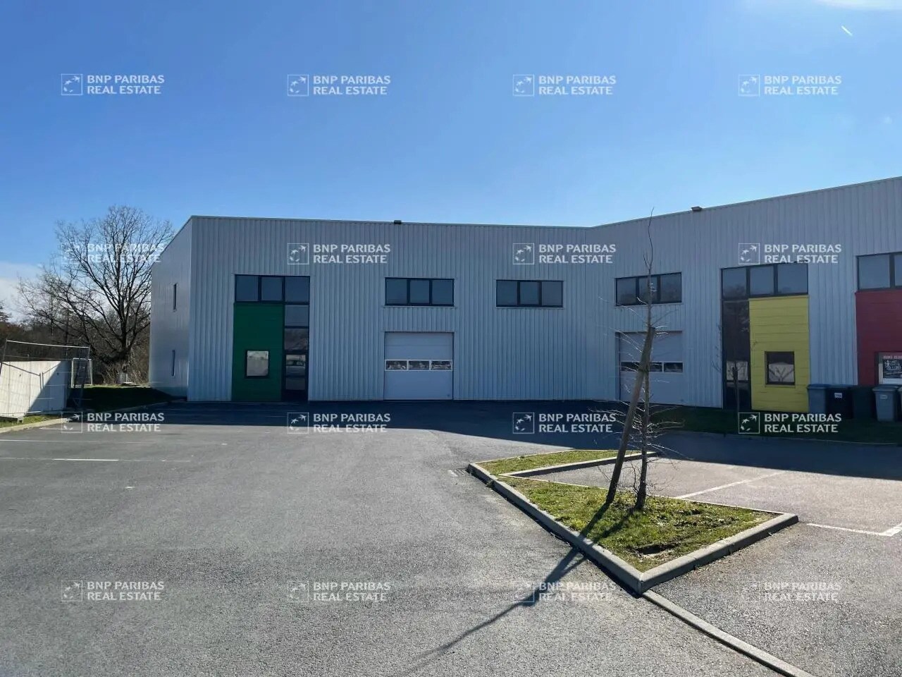 Light Industrial in La Chapelle-sur-Erdre to rent Building Photo- Image 1 of 6