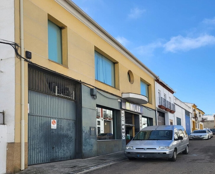 Calle Murillo, 12, El Carpio, Córdoba to rent - Building Photo - Image 2 of 10