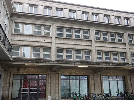 47 Place Alphonse Fiquet, Amiens to rent - Building Photo - Image 1 of 1