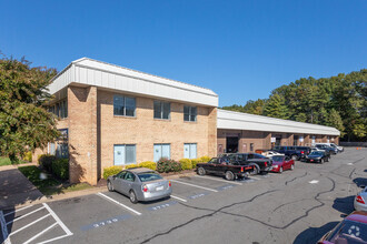 3729-3739 Pickett Rd, Fairfax, VA for rent Building Photo- Image 1 of 8