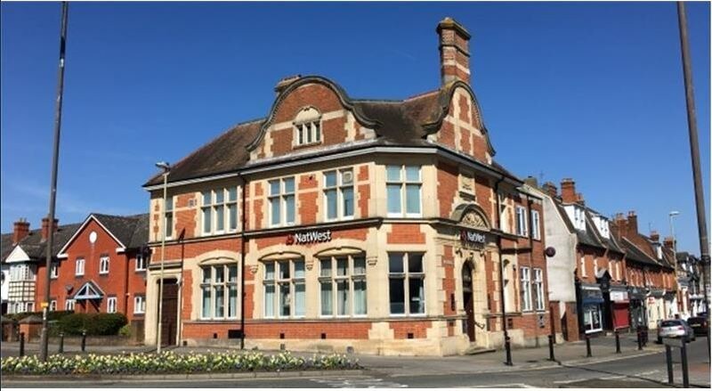 2 Alexandra Rd, Farnborough to rent Primary Photo- Image 1 of 2