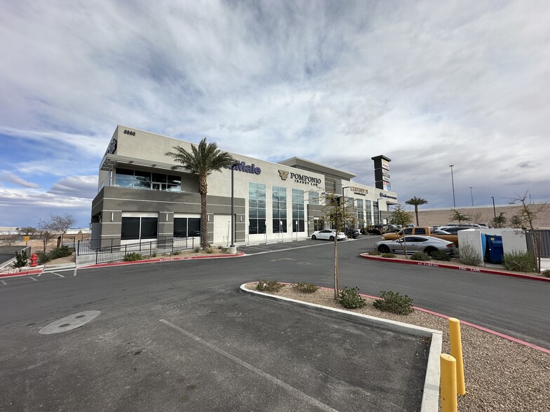 6590 S Rainbow Blvd, Las Vegas, NV for rent - Building Photo - Image 2 of 4