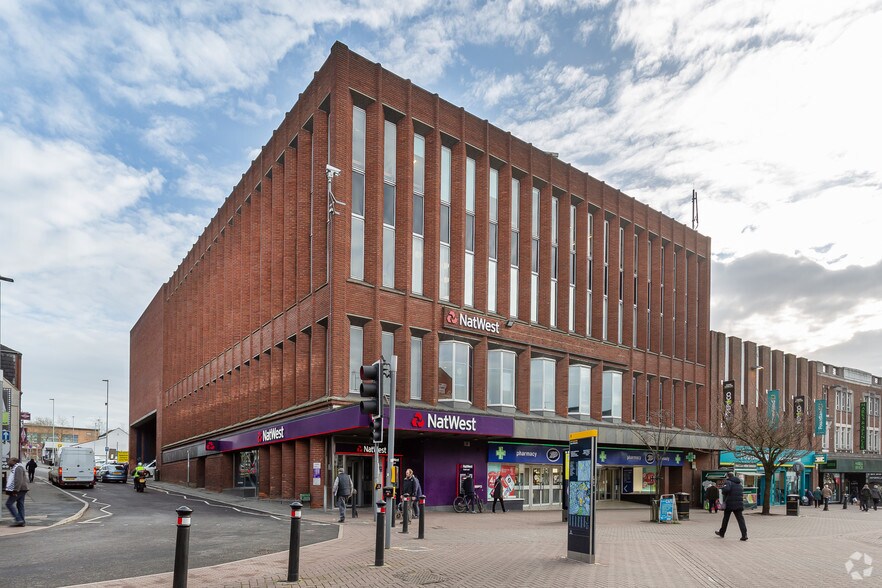 1-5 Market Sq, Stoke On Trent for sale - Primary Photo - Image 1 of 1