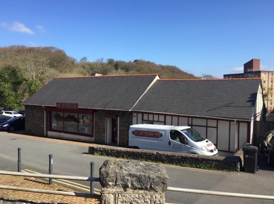 Station Yard, Llangefni for sale Primary Photo- Image 1 of 1