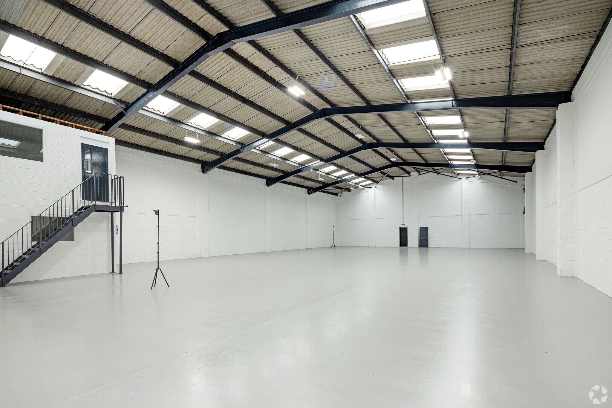 Redburn Industrial Estate, Enfield to rent Interior Photo- Image 1 of 20