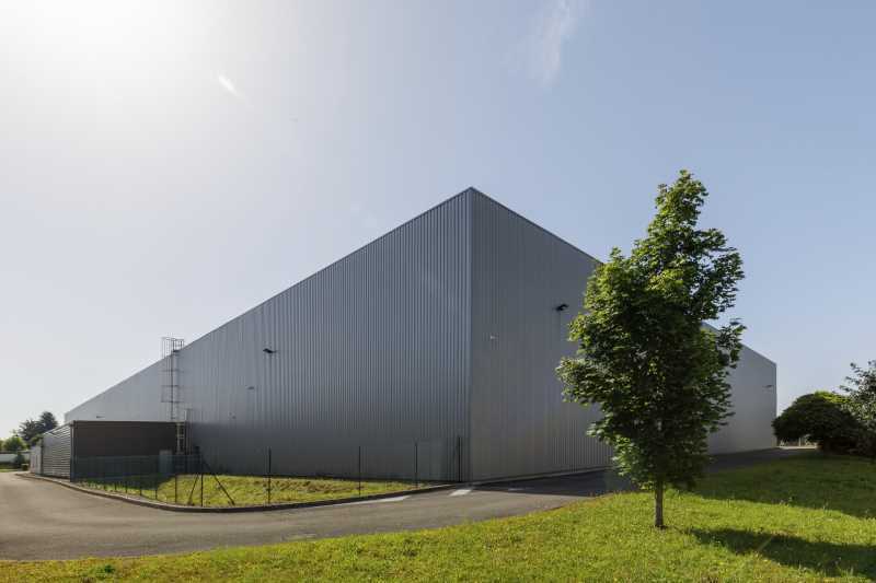 Light Industrial in Miribel to rent - Building Photo - Image 3 of 14