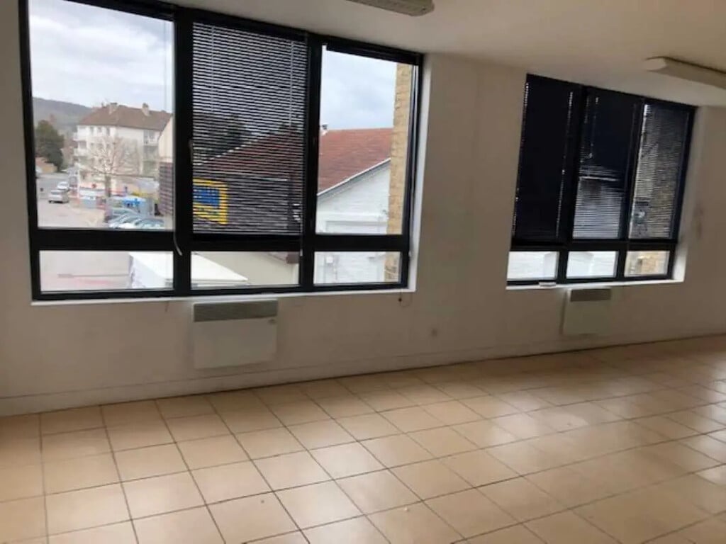 Vente Local d'activités 628 m² - Photo 1