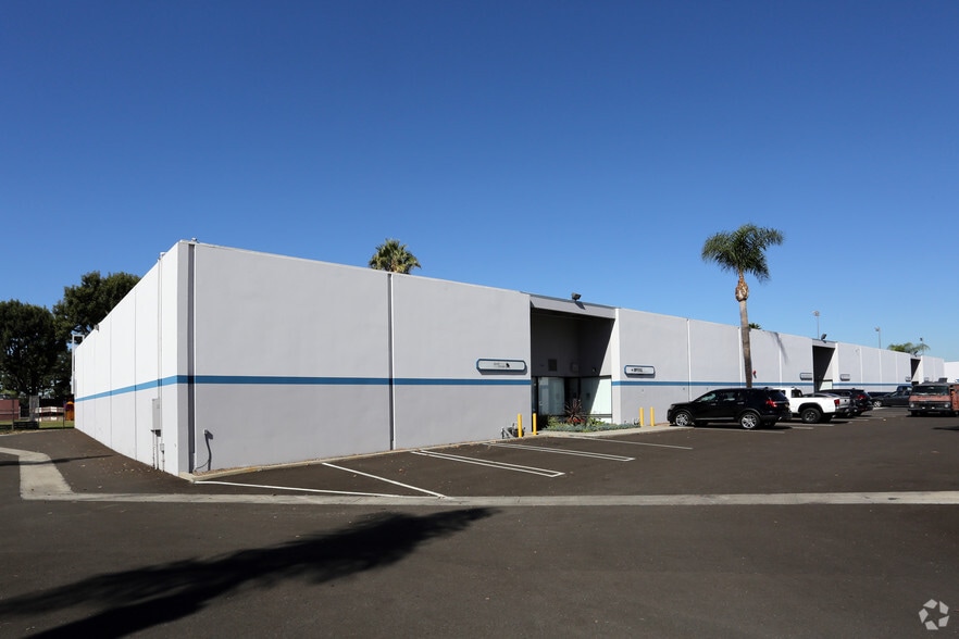 10895 Portal Dr, Los Alamitos 90720