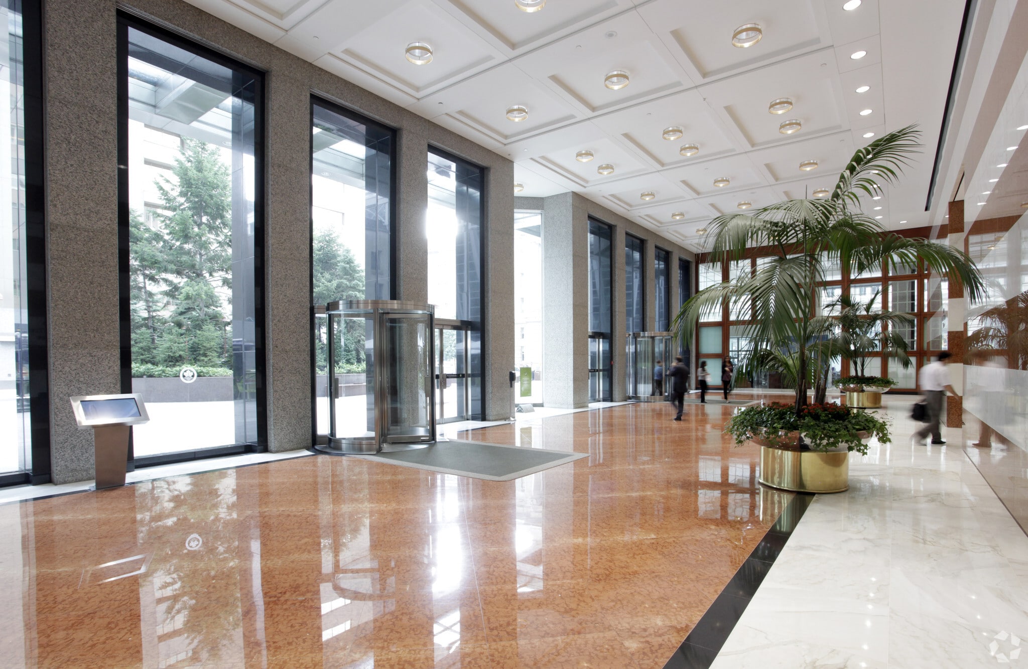 161 Bay St, Toronto M5J 2S1 25 off TD Canada Trust Tower UK