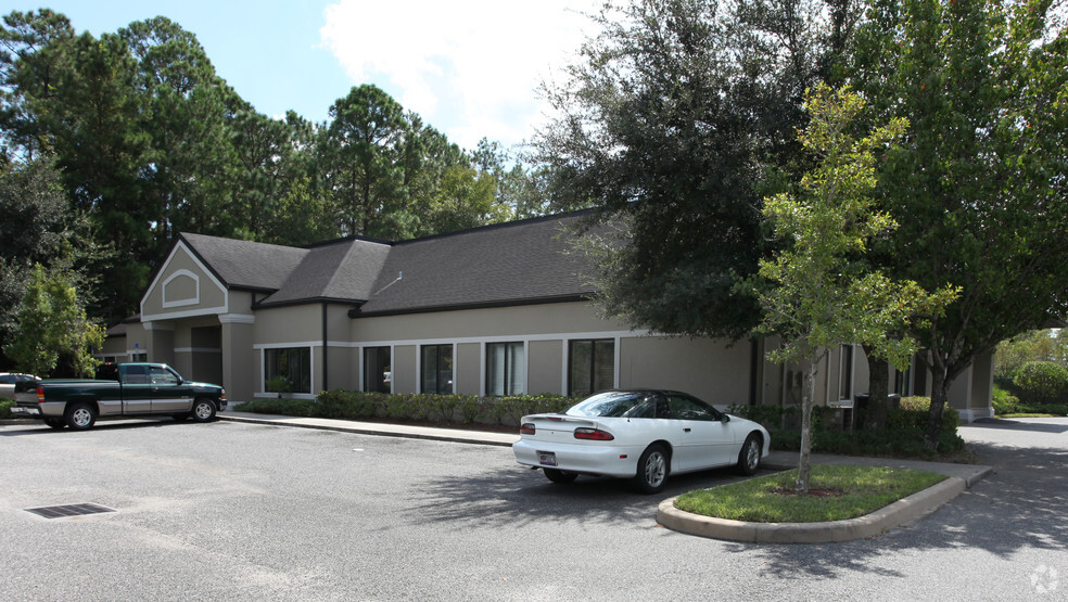 2262 Dunn Ave, Jacksonville, FL for rent - Primary Photo - Image 1 of 4