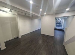 40 Lidget Street, Huddersfield to rent Interior Photo- Image 1 of 4