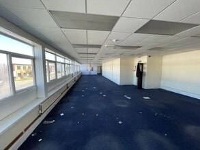 Earlsway, Gateshead to rent Interior Photo- Image 1 of 1