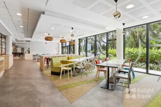 65 Rue Camille Desmoulins, Issy-les-Moulineaux to rent Interior Photo- Image 2 of 6