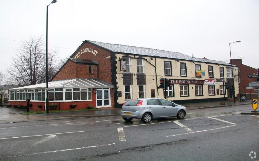 2 Audenshaw Rd, Manchester for sale - Primary Photo - Image 1 of 1