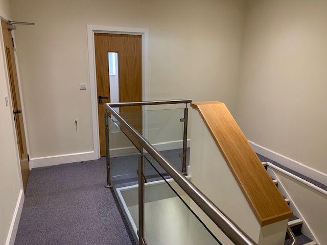 Station Rd, Kings Langley to rent - Building Photo - Image 3 of 8