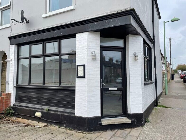 95 Rotterdam Rd, Lowestoft for sale - Primary Photo - Image 1 of 1