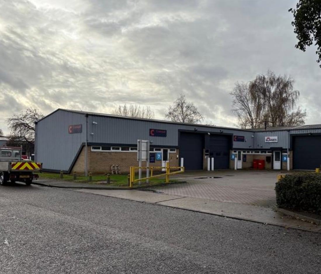 Millbrook Clos, Northampton to rent Building Photo- Image 1 of 2