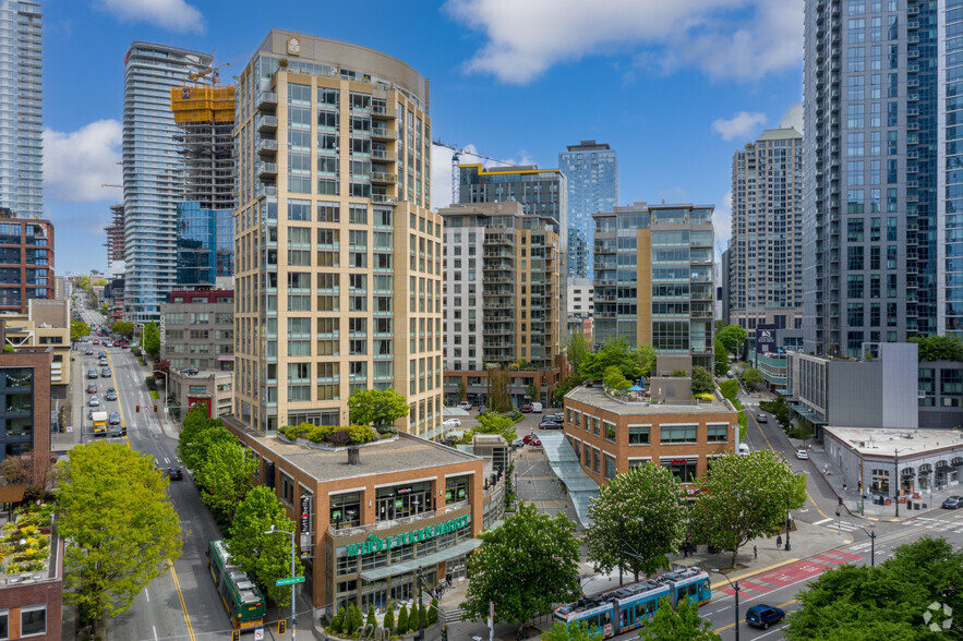 2200-2210 Westlake Ave, Seattle, WA for rent - Primary Photo - Image 1 of 9