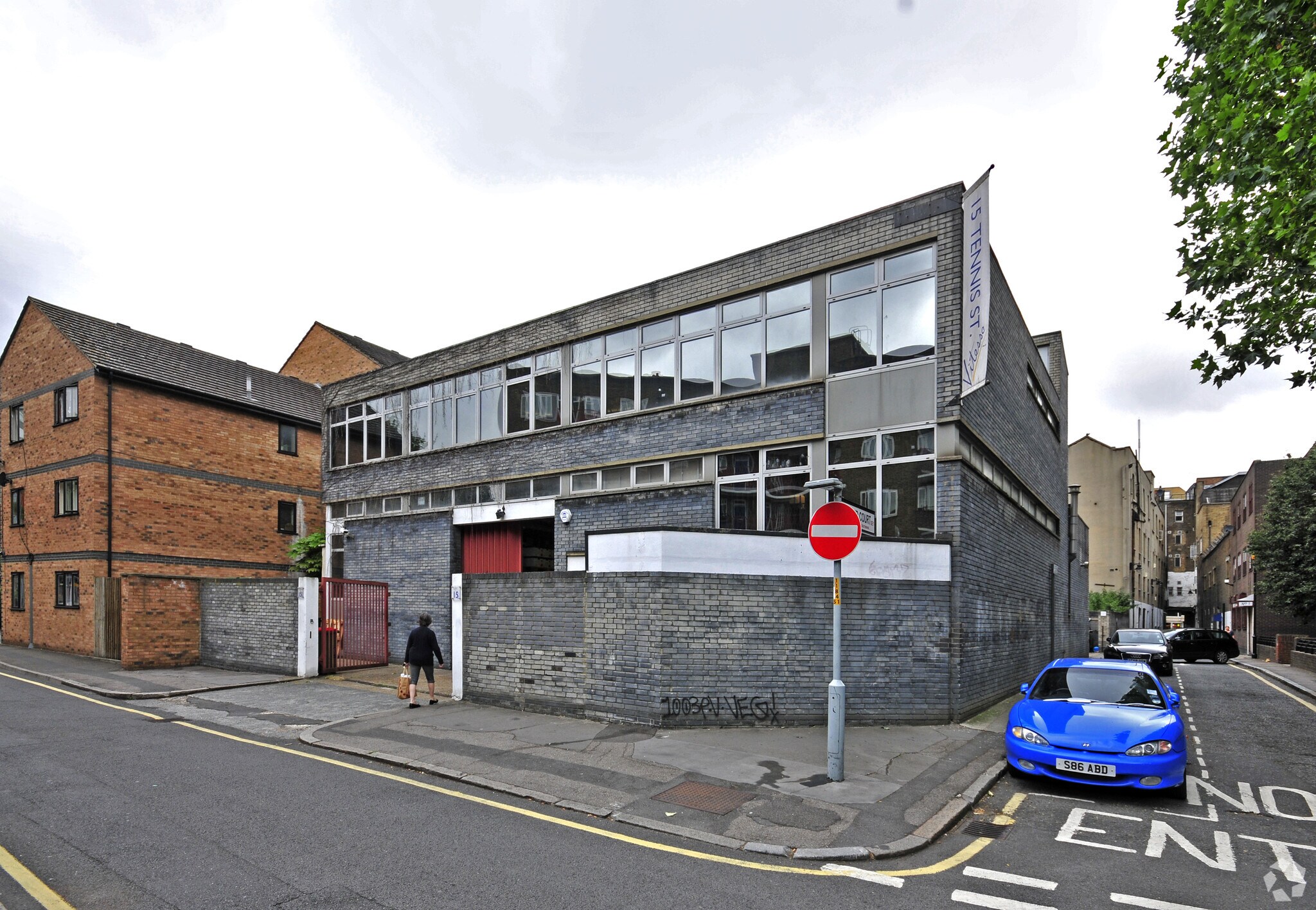 15 Tennis St, London for sale Primary Photo- Image 1 of 1