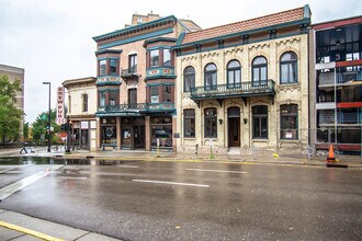 123 E Doty St, Madison, WI for rent Building Photo- Image 1 of 33