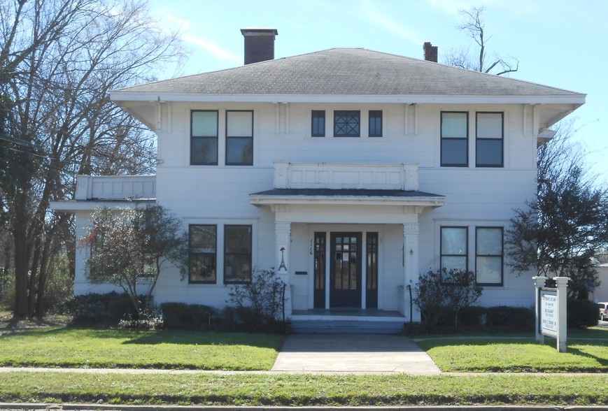 1116 Lamar Ave, Paris, TX for sale - Primary Photo - Image 1 of 1