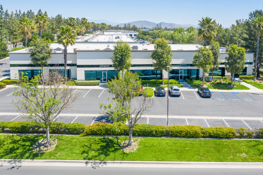 Jurupa Business Center - Commercial Property