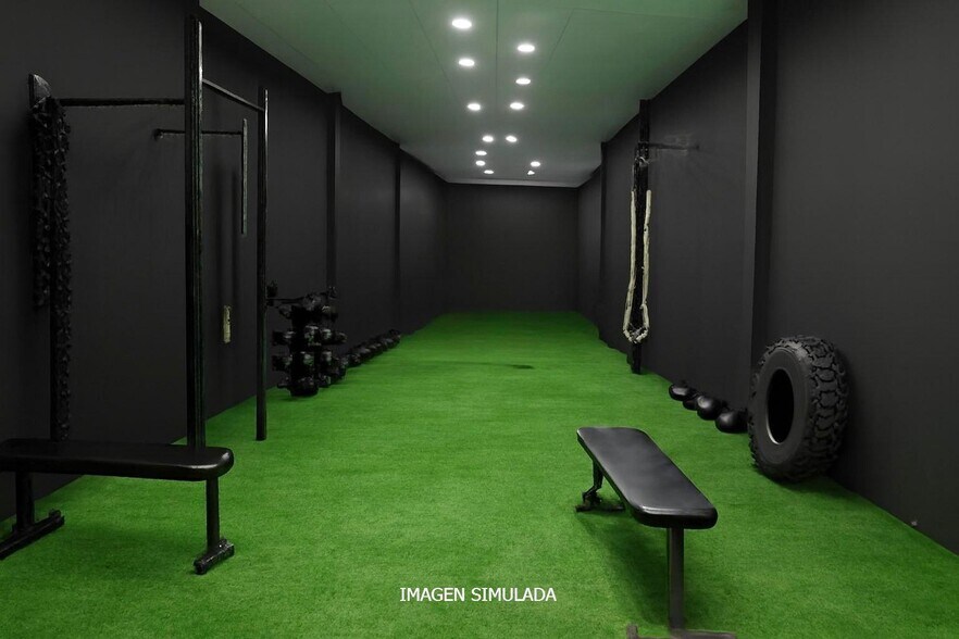 Retail in Algemesí to rent - Interior Photo - Image 2 of 8