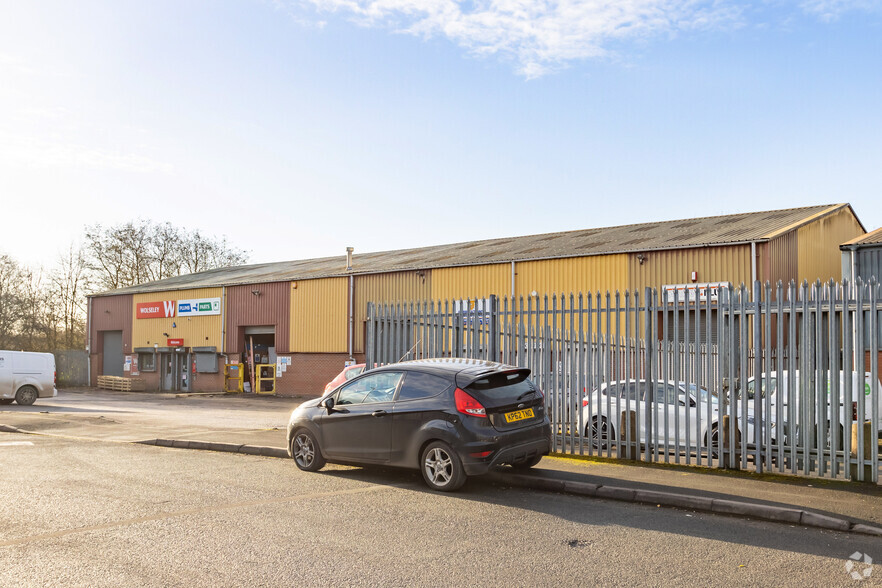 Ohio Grv, Stoke On Trent for rent - Building Photo - Image 2 of 2