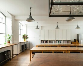 32 Fortescue Av, London to rent Interior Photo- Image 2 of 3