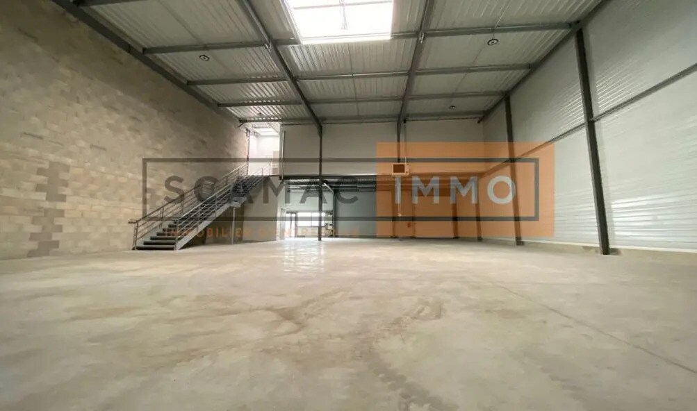 Industrial in Aulnay-sous-Bois to rent Interior Photo- Image 1 of 9
