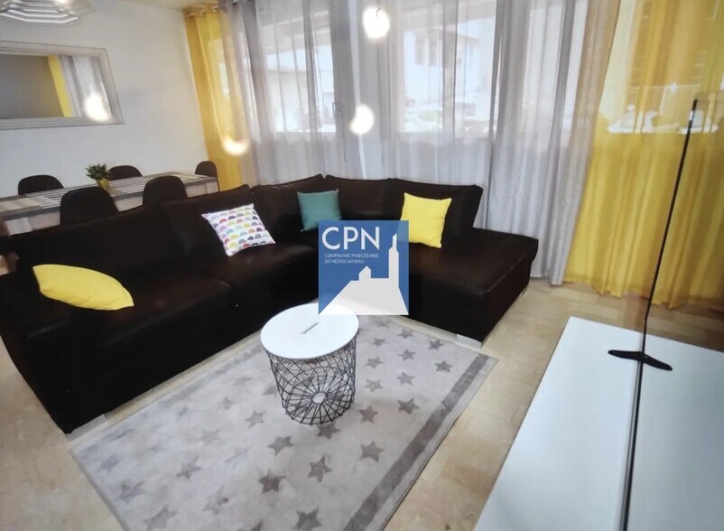 Build-to-Rent in Marseille for sale - Interior Photo - Image 2 of 2