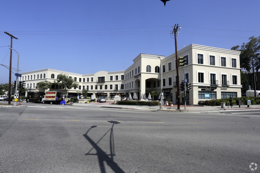 11911 San Vicente Blvd, Los Angeles, CA for rent - Building Photo - Image 1 of 7