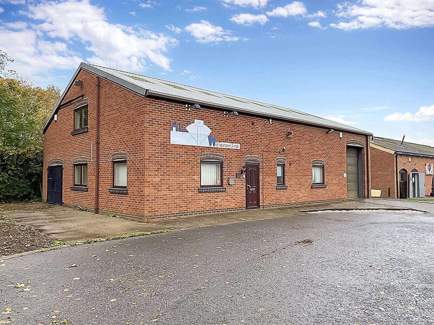 Great North Rd, Newark to rent Building Photo- Image 1 of 10