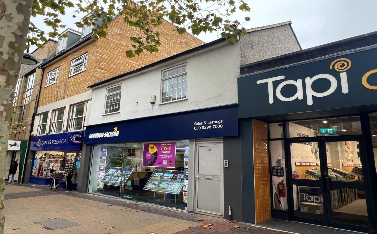 124-126 Broadway, Bexleyheath to rent Building Photo- Image 1 of 3