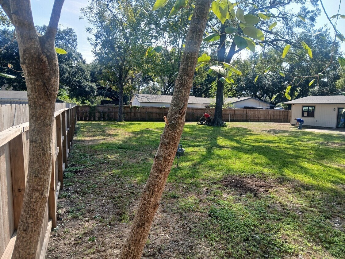 1506 Avenue D, Katy, TX to rent Building Photo- Image 1 of 14