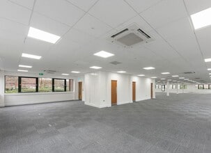 Hampshire Ct, Newcastle Upon Tyne to rent Interior Photo- Image 2 of 2