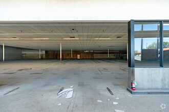 1915-1989 W Avenue L, Lancaster, CA for rent Interior Photo- Image 1 of 2