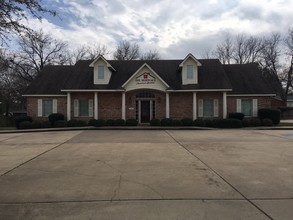 2305 Birdcreek Ter, Temple, TX for rent Building Photo- Image 1 of 6