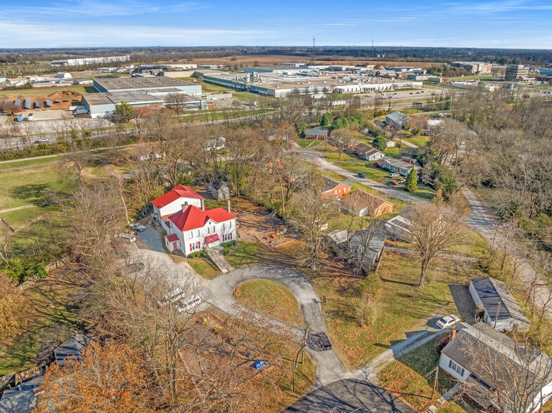 380 Amsden Ave, Versailles, KY for sale - Building Photo - Image 3 of 33